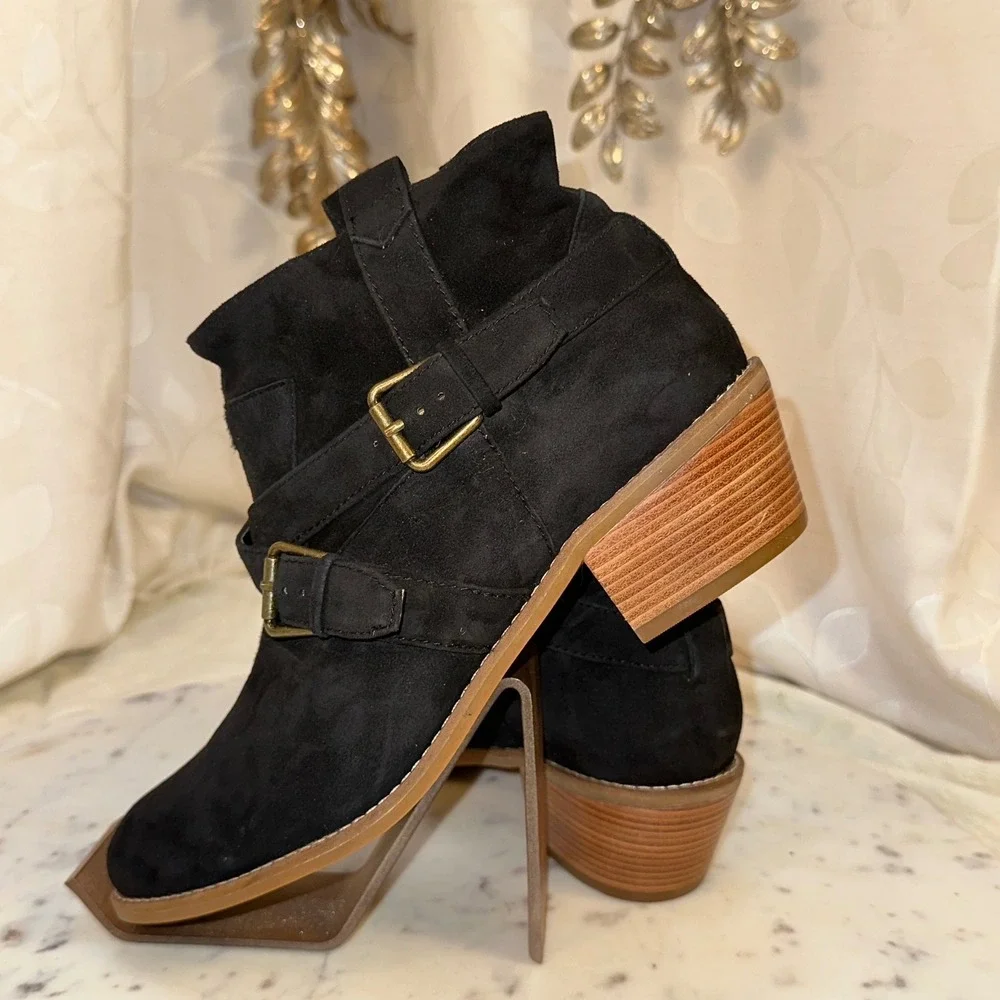 Cole Haan Grand OS‎ Black Suede Buckle Ankle Boots Women's Size 8.5B